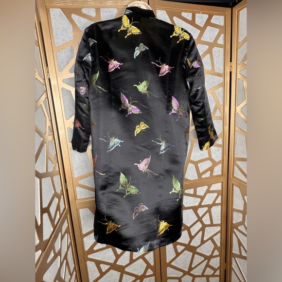Shanghai Soho Butterfly Embroidered Mandarin Collar Jacket - Picture 3 of 9